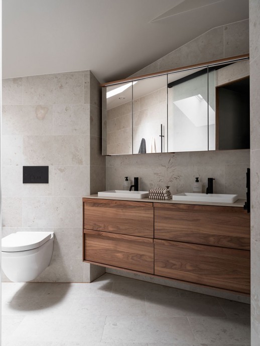 Стильная мансардная квартира под крышей старого дома в Стокгольме Стильная мансардная квартира под крышей старого дома в Стокгольме