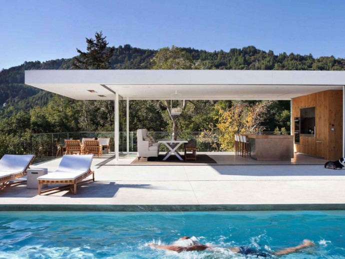 Дом на вершине холма в Калифорнии, принадлежащий дизайнеру Николь Холлис