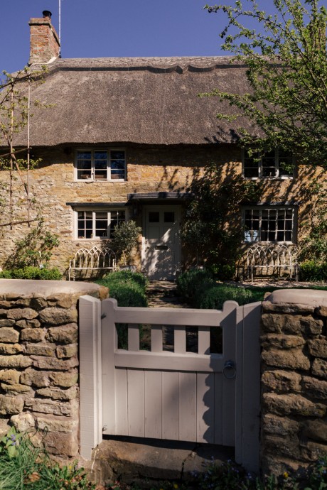 Коттедж с соломенной крышей в Оксфордшире, Великобритания