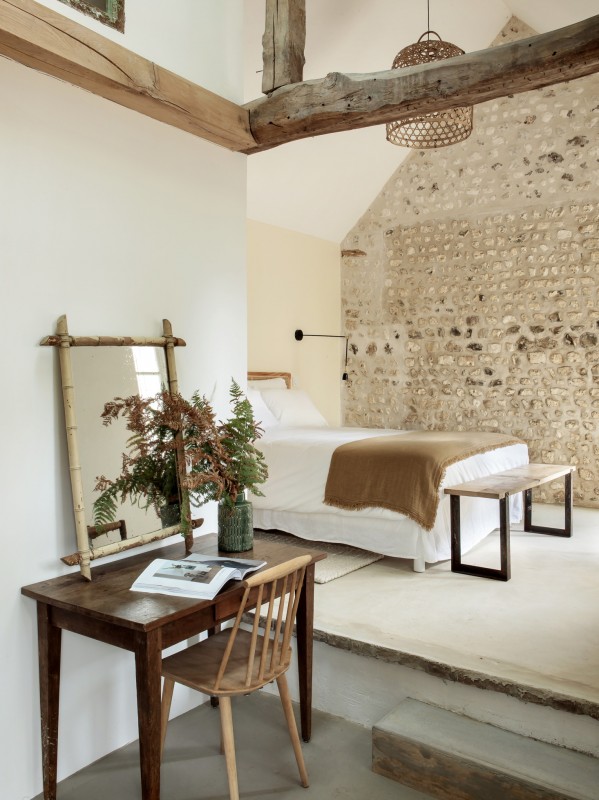 Отель типа B&B ("постель и завтрак") Riverside House недалеко от Парижа
