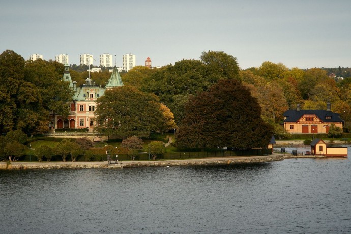 Стокгольмская квартира с открытой планировкой и прекрасным камином площадью 108 м2