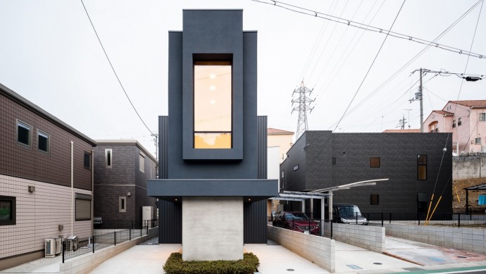 Узкий дом площадью 112 м2 в префектуре Сига, Япония