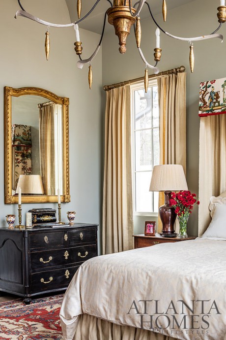 Выставочный дом Home for the Holidays Showhouse в Атланте, оформленный несколькими дизайнерами Выставочный дом Home for the Holidays Showhouse в Атланте, оформленный несколькими дизайнерами