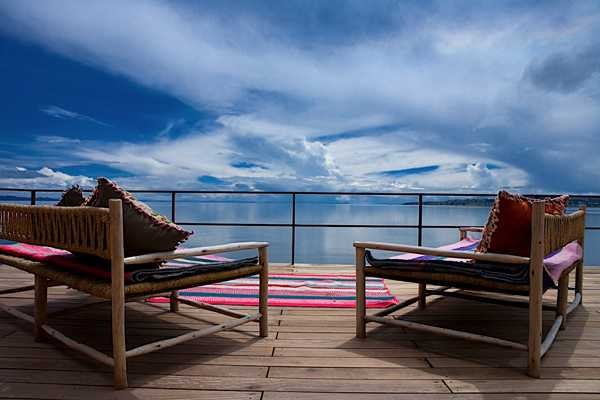 Отель Titilaka на берегу озера в Перу