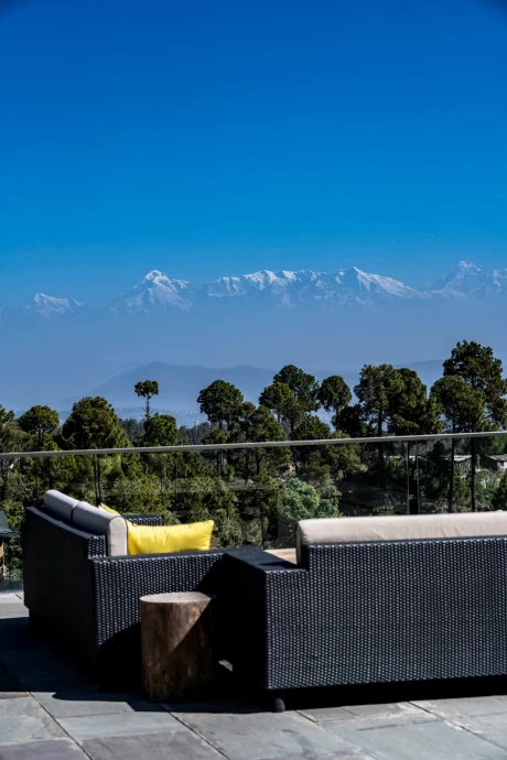 Дом инвестора Мадхава Дхара с роскошным видом на Гималаи в штате Уттаракханд, Индия