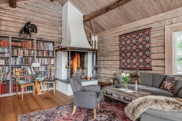 Стильный бревенчатый дом недалеко от шведского горнолыжного курорта Оре