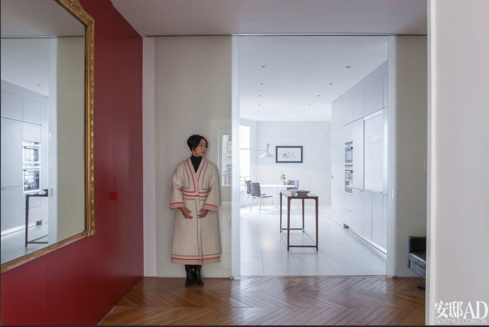 Квартира дизайнера Цзян Цюнэр в центре Парижа