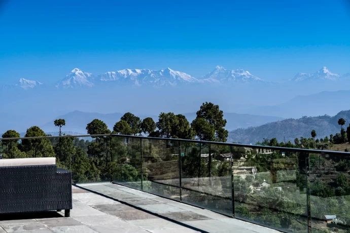 Дом инвестора Мадхава Дхара с роскошным видом на Гималаи в штате Уттаракханд, Индия