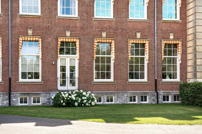 Квартира, расположенная в здании бывшей семинарии, в Хемстеде, Нидерланды