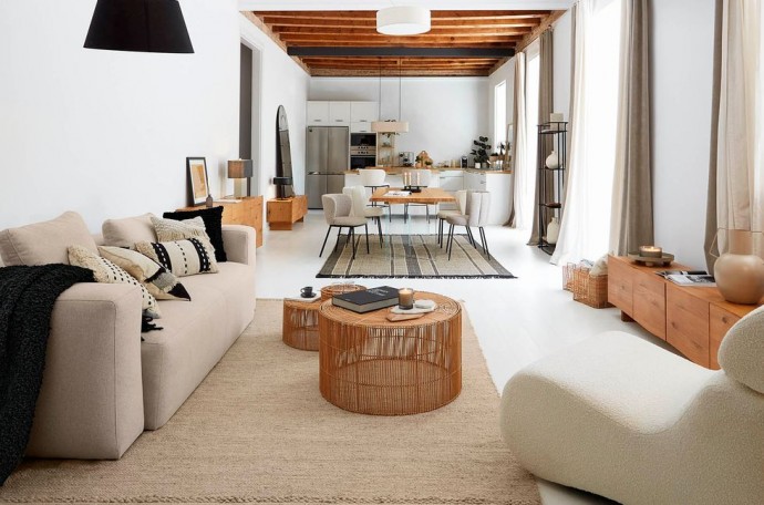 Выставочное пространство, оформленное дизайнерами испанского мебельного бренда Kave Home