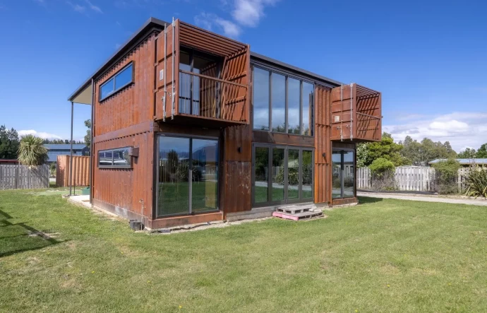 Контейнерный дом площадью 195 м2 в Новой Зеландии