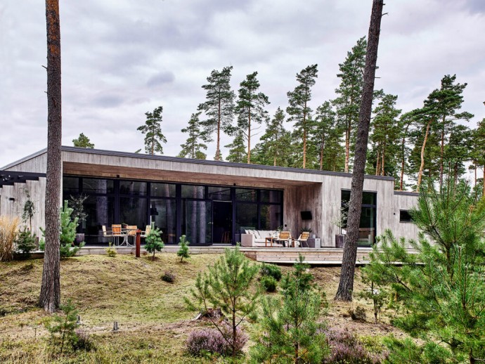 Современный загородный дом площадью 150 м2 на берегу Балтийского моря в Сконе, Швеция