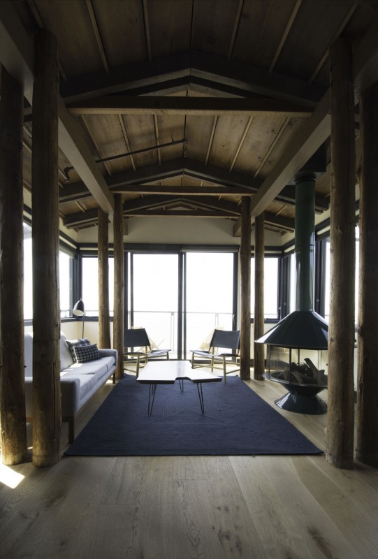 Вновь открывшийся отель Timber Cove в Дженнере, Калифорния