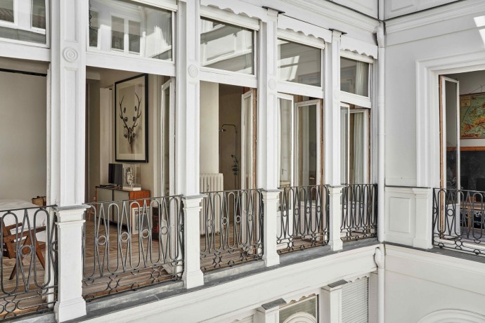 Квартира семьи коллекционеров на втором этаже дворца XIX века в Мадриде