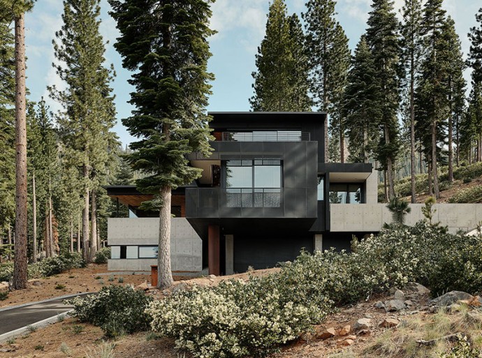 Современный дом для отдыха на озере Тахо в Калифорнии