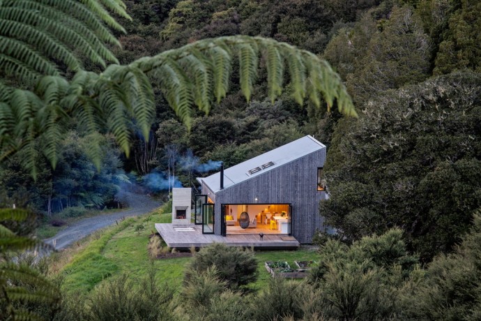 Технологичный дом в уединенном месте в  Новой  Зеландии