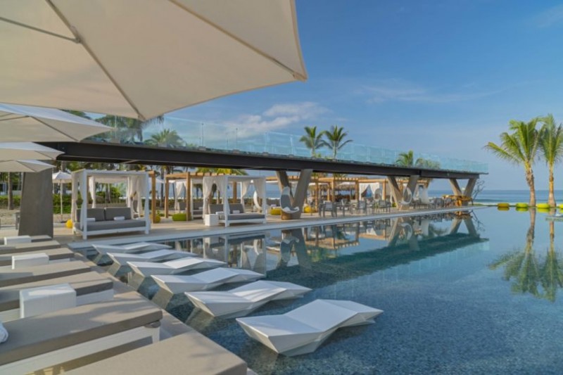 Красочный отель W Punta De Mita, расположенный на Ривьере-Наярит в Мексике Красочный отель W Punta De Mita, расположенный на Ривьере-Наярит в Мексике