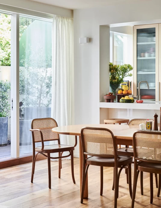 Квартира дизайнеров Лолы Дигби-Диркс и Себастьяна Оуэна в Мельбурне, Австралия Квартира дизайнеров Лолы Дигби-Диркс и Себастьяна Оуэна в Мельбурне, Австралия