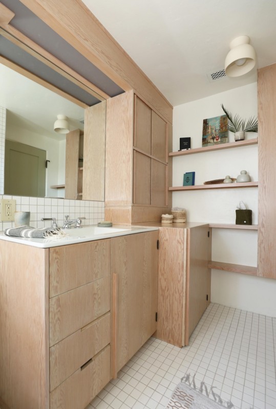 Manola Court (или Sachs Apartments): 16-квартирная резиденция в Лос-Анджелесе