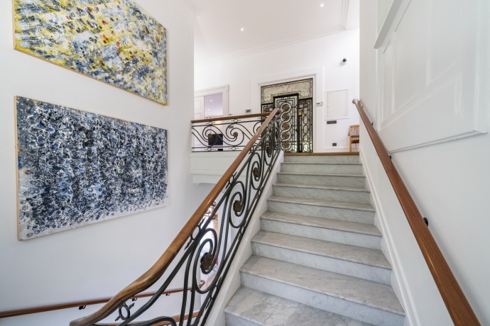Вилла Шона Коннери на бульваре Карно в Ницце, выставленная на продажу за 33,87 млн евро