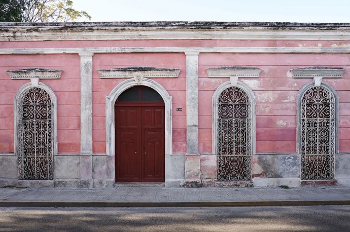 Дом дизайнера Моники Кальдерон и архитектора Эсекьеля Фарка в городе Мерида, Мексика