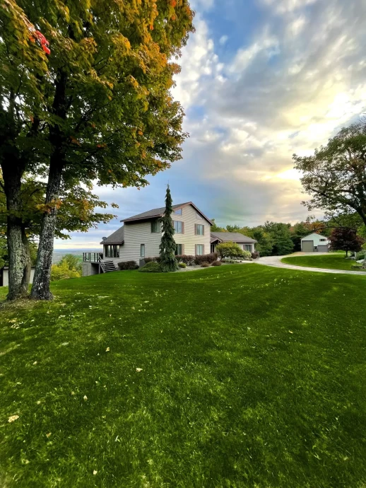 Дом с великолепным видом в деревне Шохари, штат Нью-Йорк