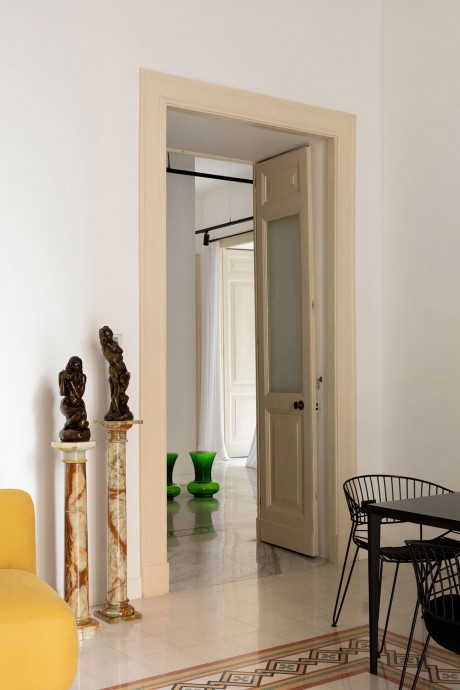 Квартира в палаццо XIX века в Неаполе, Италия