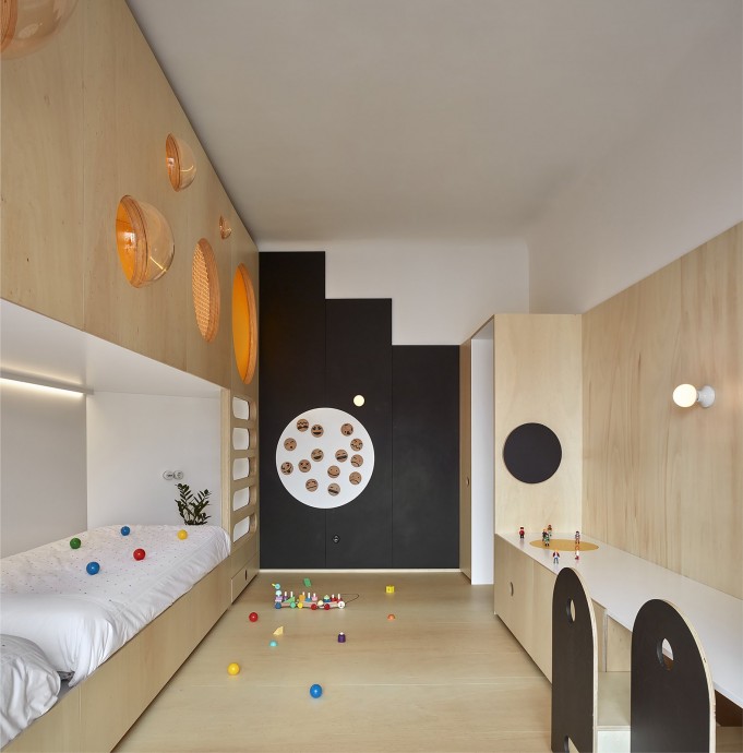 Многофункциональный интерьер детской спальни