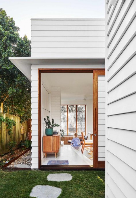 Дом архитектора Чарли Милна в пригороде Брисбена, Австралия