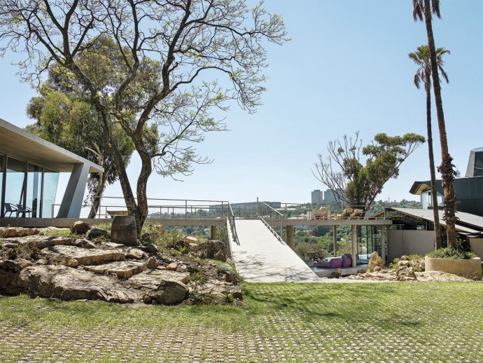 Современный дом с видом на Йоханнесбург, ЮАР