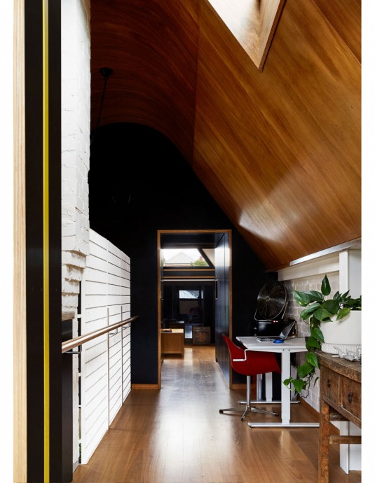 Дом дизайнеров Пенни и Саймона Барнсов в Мельбурне, Австралия