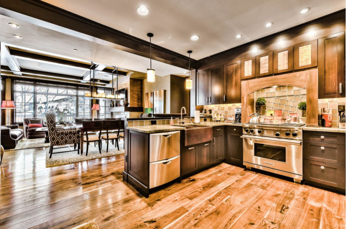 Шале на горнолыжном курорте Дир-Вэлли в Парк-Сити, штат Юта