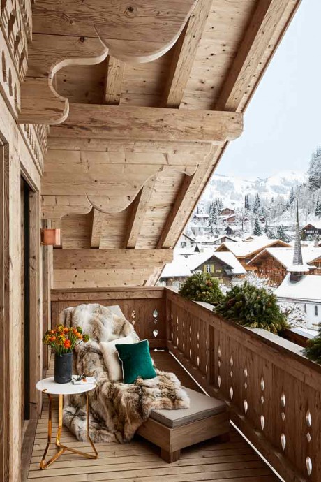 Шале в горной деревушке Гштаад на респектабельном швейцарском курорте в Бернских Альпах