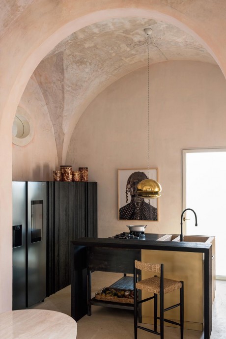 Дом дизайнера и коллекционера Луки Бомбасси в Апулии, Италия