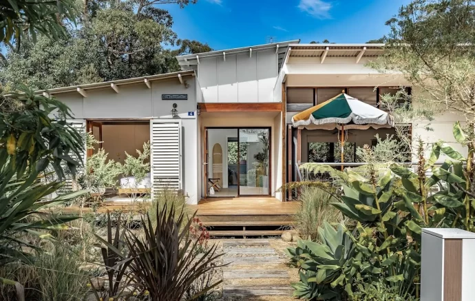Экологичный дом для серферов в Австралии