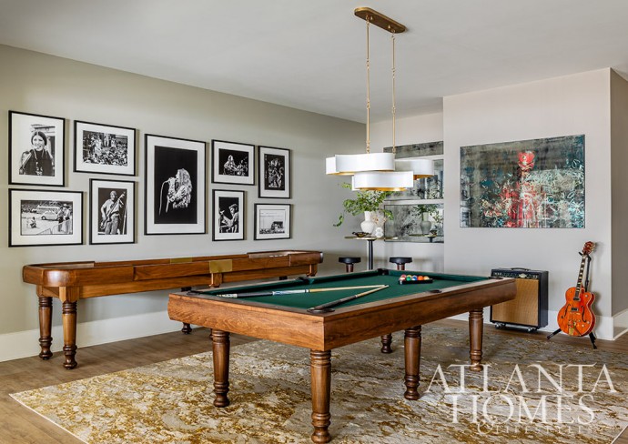 Выставочный дом Home for the Holidays Showhouse в Атланте, оформленный несколькими дизайнерами Выставочный дом Home for the Holidays Showhouse в Атланте, оформленный несколькими дизайнерами