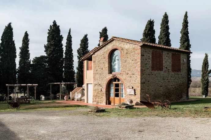 Бывший каменный амбар в Тоскане, превращённый в жилой дом