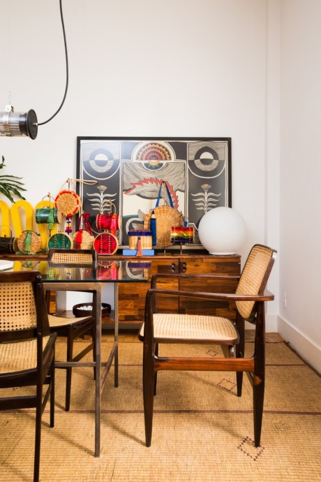 Квартира дизайнера и основателя бренда сумок Waiwai Лео Невеса в Рио-де-Жанейро