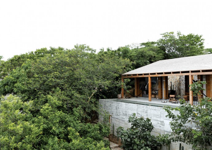 Дом дизайнера Галы Санчес и архитектора Ивана Эскеда в Масунте, Мексика