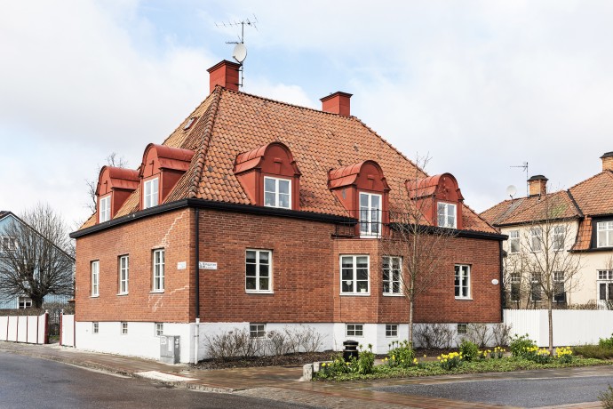 Вилла в центре Энчёпинга (Швеция), построенная в 1924 году