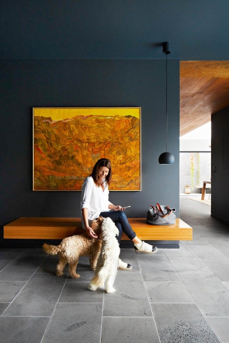 Дом владельцев австралийского мебельного магазина GLOBEWEST Стивена и Тани Мендель в Мельбурне