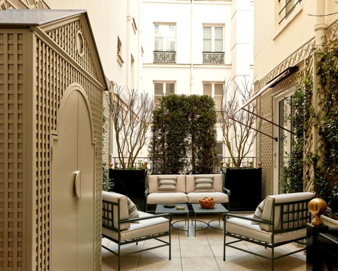 Апартаменты с террасой в Париже