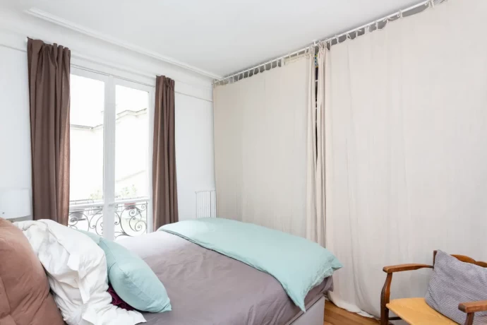 Квартира для молодой пары в Париже