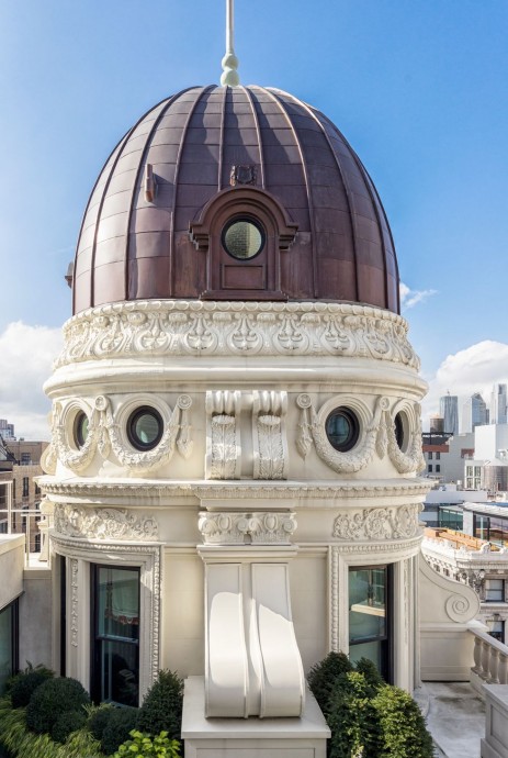 Трехуровневый пентхаус с куполом на Манхэттене