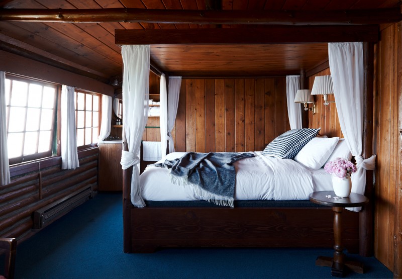 Отель Captain Whidbey Inn в здании 1907 года постройки на острове Уидби, недалеко от Сиэтла
