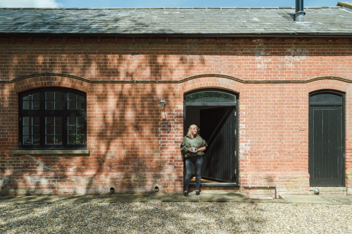 Дом британского сценографа Сэнди Саффилд в переоборудованной трансформаторной подстанции в Саффолке