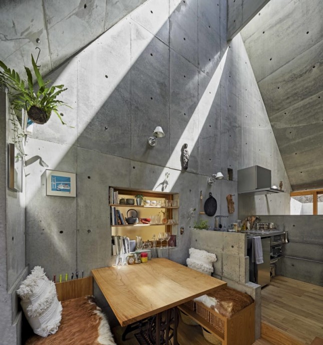 Дом архитектора Такеши Хосака площадью всего 19 м2 в Токио