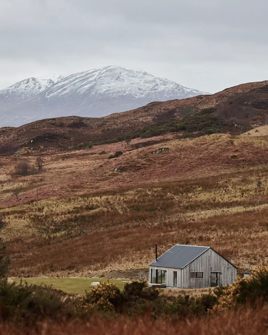 Современный дом на живописном побережье Уэстер-Росс в Шотландии