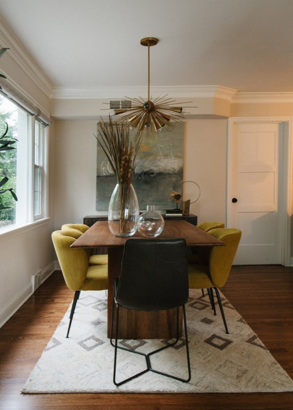 Коттедж, оформленный в нейтральных тонах Коттедж, оформленный в нейтральных тонах