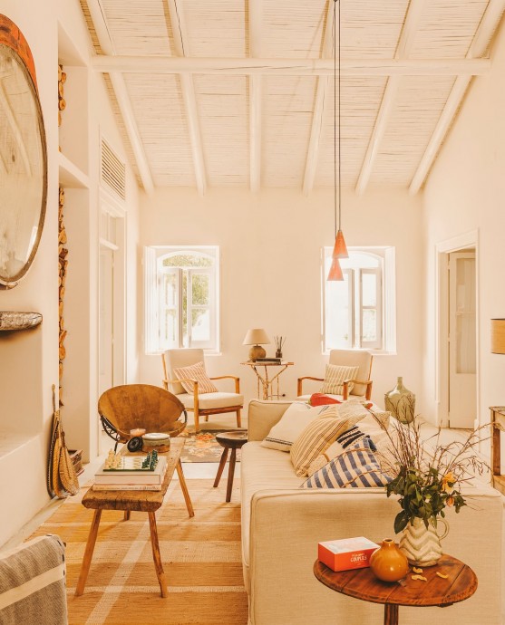 Интерьер с земляными и оттенками охры от дизайнеров Zara Home